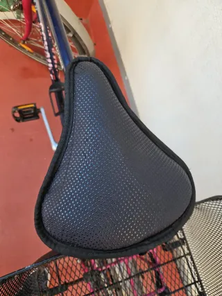 Bicicleta ciudad 26” con cesta trasera + pie apoyo