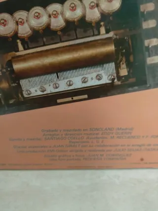 Vinilo Caja de Música Pequeña Compañía
