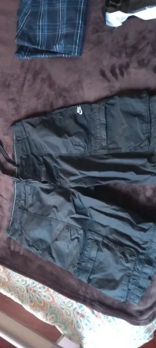 Bermuda Nike cuadros y regalo otra negra y camiset