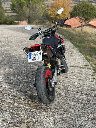 Ducati 698 RVE Hypermotard