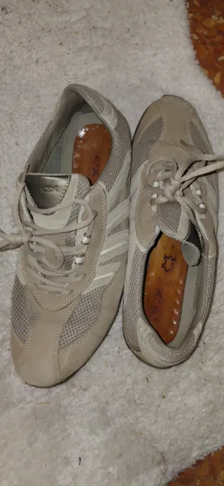Zapatillas Geox Beige y Gris