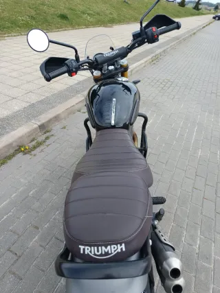 Triumph Scrambler 400X Negra/Plata