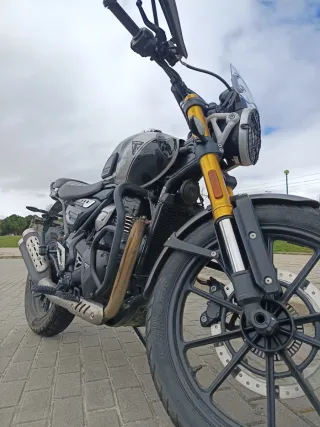Triumph Scrambler 400X Negra/Plata