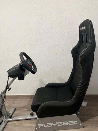 Simulador de conducción Playseat + volante Logitec