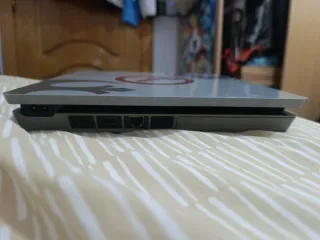 PS4 Slim Star Wars Edición Limitada