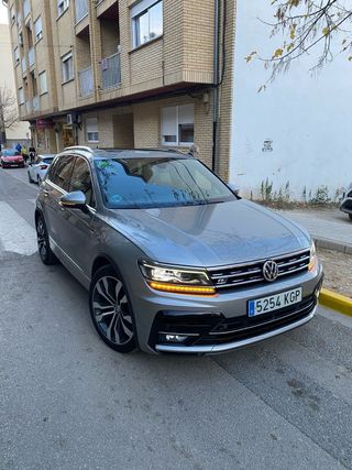 Volkswagen Tiguan sport Rline dsg7