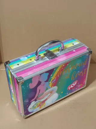 Caixa para armazenamento ou arrumação