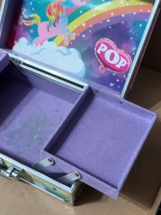 Caixa para armazenamento ou arrumação