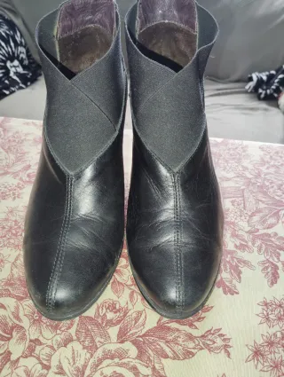 Botín piel negro talla 40