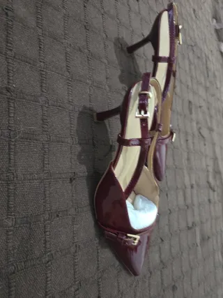 Zapatos de tacón fino punta fina granate T39