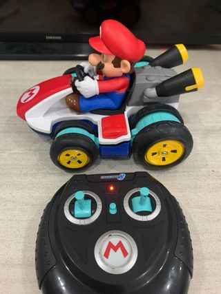 Macchinina Mario Kart con telecomando