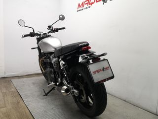 TRIUMPH SPEED TWIN 900 2025 1571 kms.