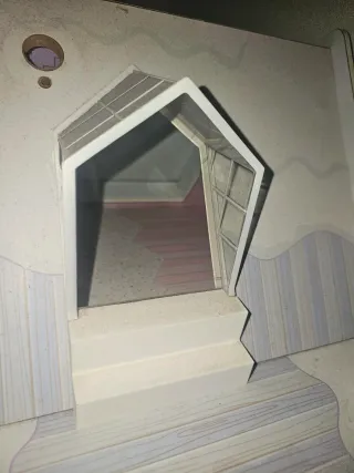 Casa LOL con accesorios