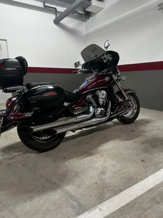 Kawasaki VN 900 Classic Granate