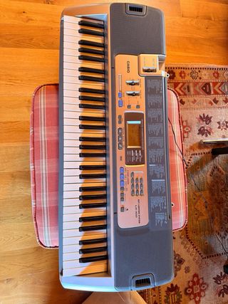 Teclado Casio LK-100