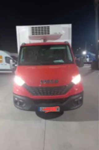Se realizan todo tipos transportes de mercancías.
