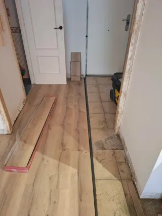 Reformas y construcción  Carpintería, fontaneria
