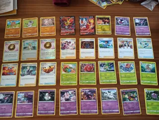 Cartas pokémon con estuche