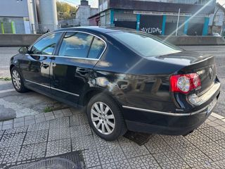 Volkswagen Passat 2.0 TDI 140 SPORT-LINE