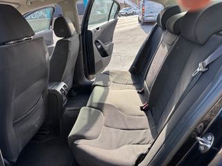 Volkswagen Passat 2.0 TDI 140 SPORT-LINE