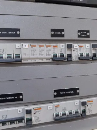 Cuadro Eléctrico Merlin Gerin y térmicos
