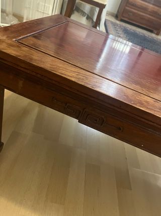 Mesa de centro de madera caoba