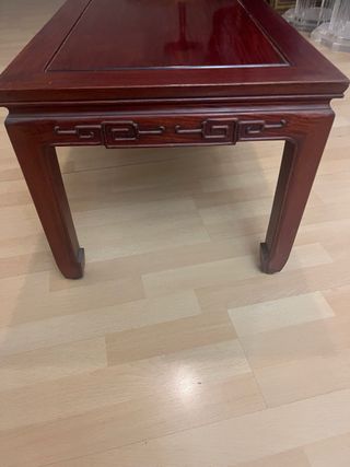 Mesa de centro de madera caoba