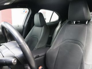 Lexus UX 250h Business 2WD 135 kW (184 CV)