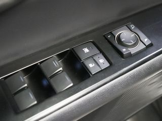 Lexus UX 250h Business 2WD 135 kW (184 CV)