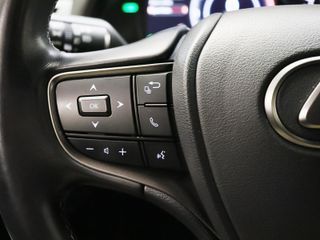 Lexus UX 250h Business 2WD 135 kW (184 CV)