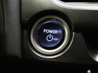 Lexus UX 250h Business 2WD 135 kW (184 CV)