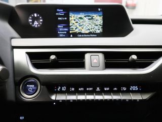 Lexus UX 250h Business 2WD 135 kW (184 CV)