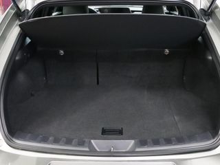 Lexus UX 250h Business 2WD 135 kW (184 CV)