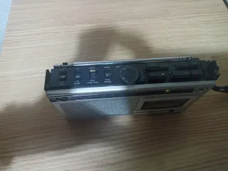Radio Sanyo M5850FE Microcassette Recorder