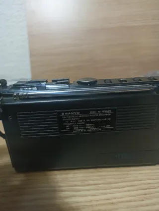 Radio Sanyo M5850FE Microcassette Recorder