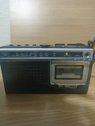 Radio Sanyo M5850FE Microcassette Recorder