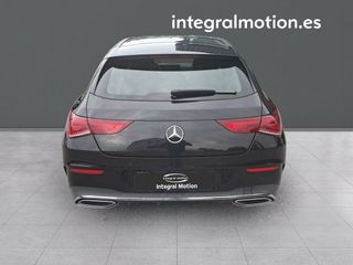 Mercedes CLA CLA 200 D DCT Shooting Brake AMG
