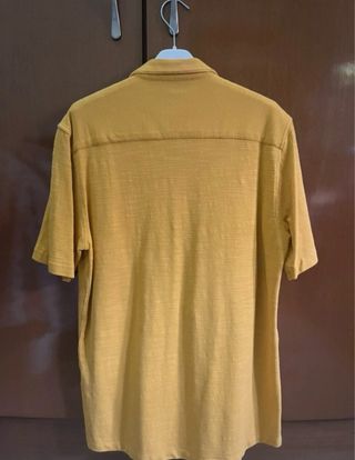 Camisa Zara Confort Fit Mostaza