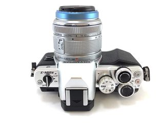 camara digital evil olympus om-d e-m10+14-42mm 1:3.5-5.6