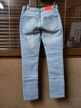 Pantalón vaquero Zara Talla 36