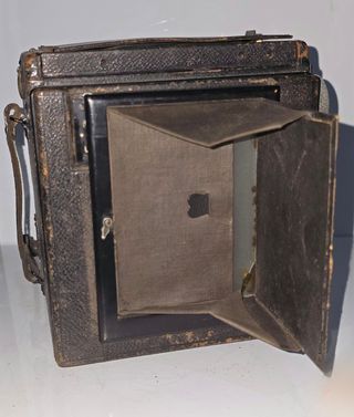 Cámara analógica de Placas Goerz Negra