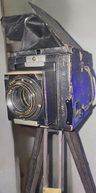 Cámara analógica de Placas Goerz Negra