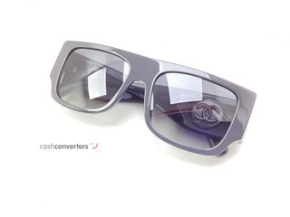 gafa de sol señora chanel 5549
