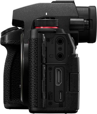 Lumix DC-S5 II NUEVA 3 anõs Garantía