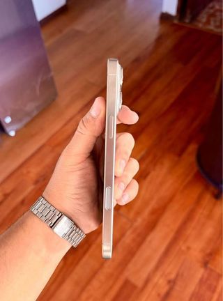 iPhone 16 Pro Max Titanio Natural