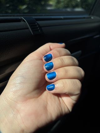 Ofrezco servicio de uñas semi permanentes, etc...