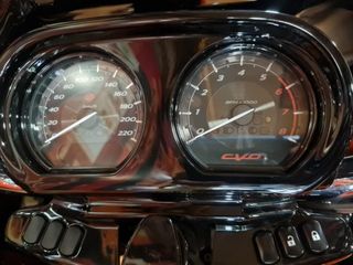 Harley‑Davidson CVO Road Glide 2022 | 2.500 km | Milwaukee‑Eight 117 | 34.990€