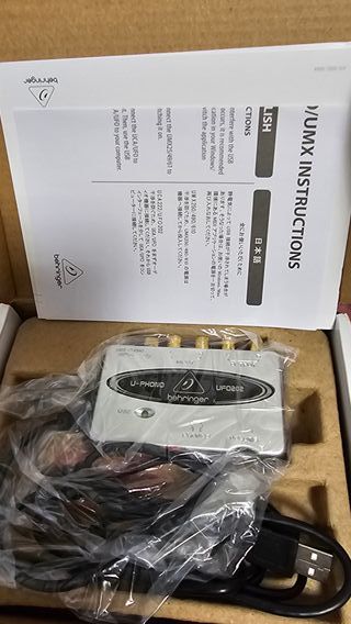 Interfaz de Audio USB Behringer U-PHONO UFO202 con Preamp Phono para Digitalización