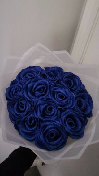 Precioso ramo de flores de tela