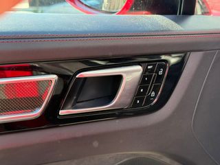 PORSCHE Cayenne Coupe GTS